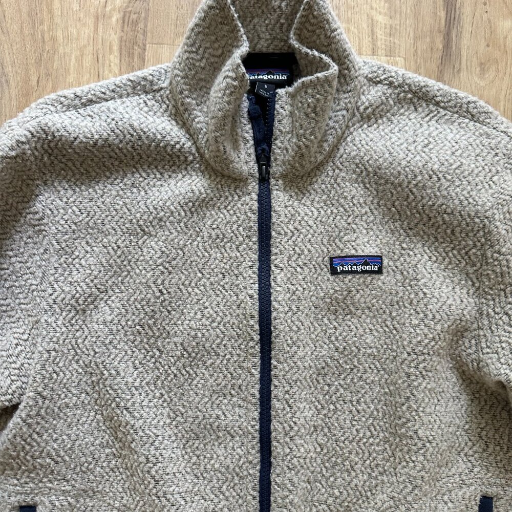 Patagonia W's Woolyester Fleece Jacket in Oat/Navy Accents - S - Picture 2 of 10